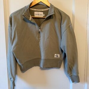 CALVIN KLEIN light sage cropped sweatshirt | Size XS